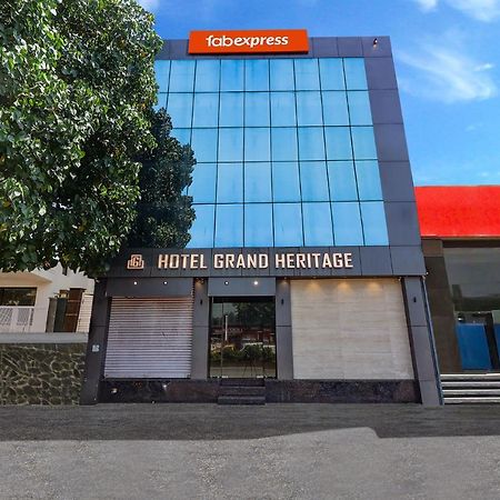 Fabhotel Grand Heritage - Nr Bkc Mumbai Exterior photo